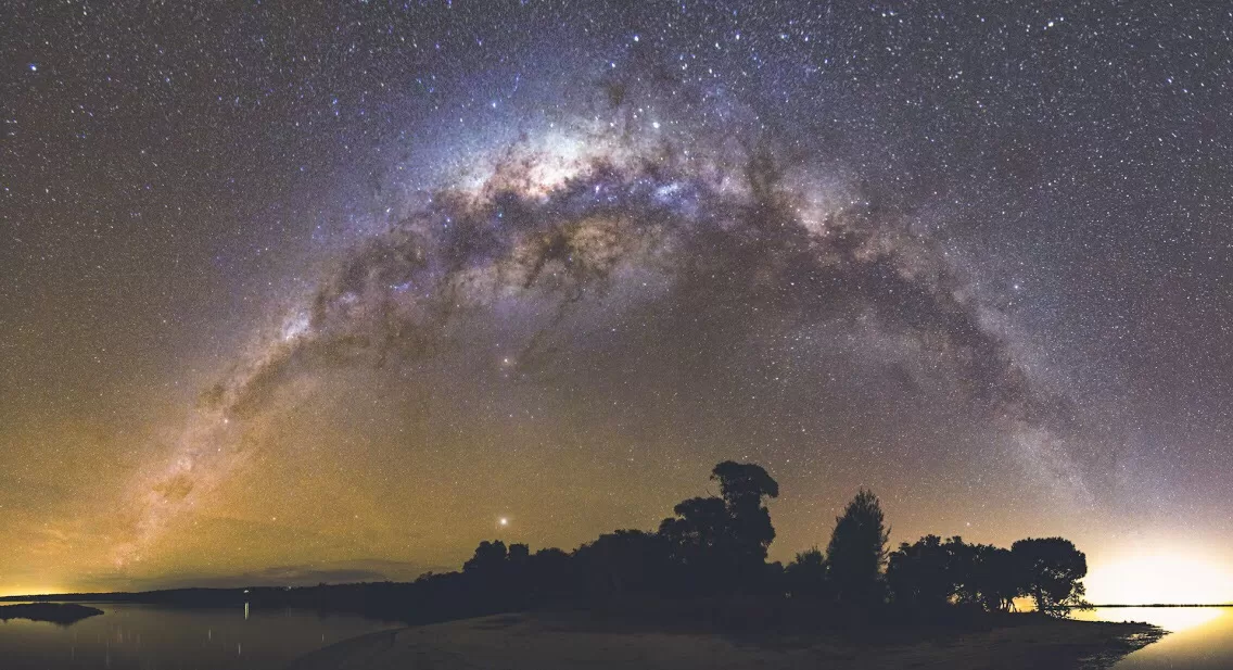 Why an Aussie Sold His Telescope to Travel to Thailand